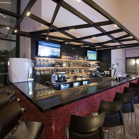 Ramada Encore By Wyndham Guadalajara Sur Palomar Екстериор снимка