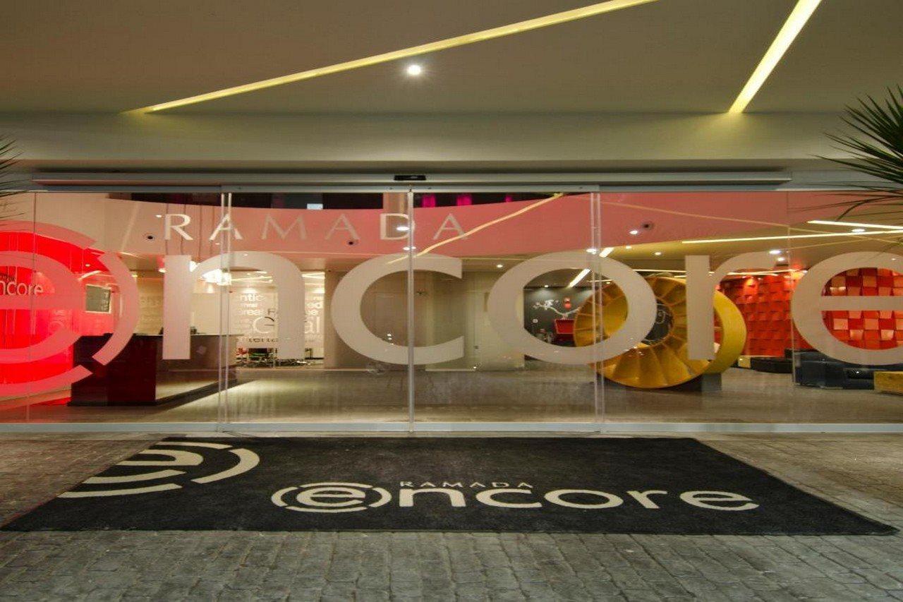 Ramada Encore By Wyndham Guadalajara Sur Palomar Екстериор снимка