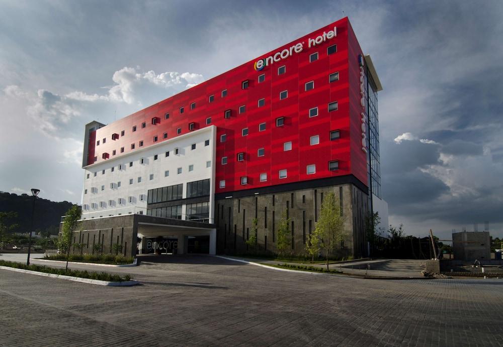 Ramada Encore By Wyndham Guadalajara Sur Palomar Екстериор снимка