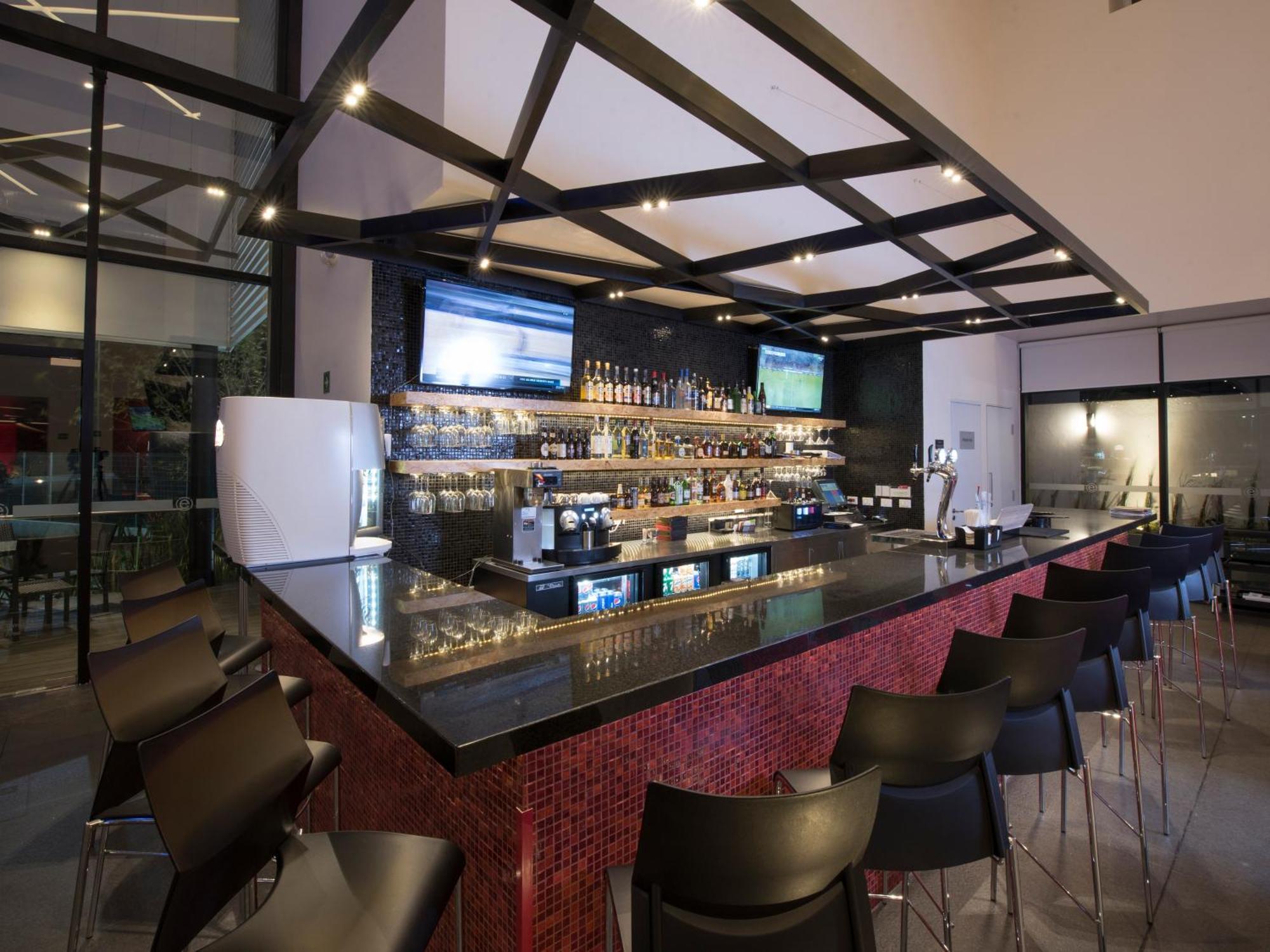 Ramada Encore By Wyndham Guadalajara Sur Palomar Екстериор снимка