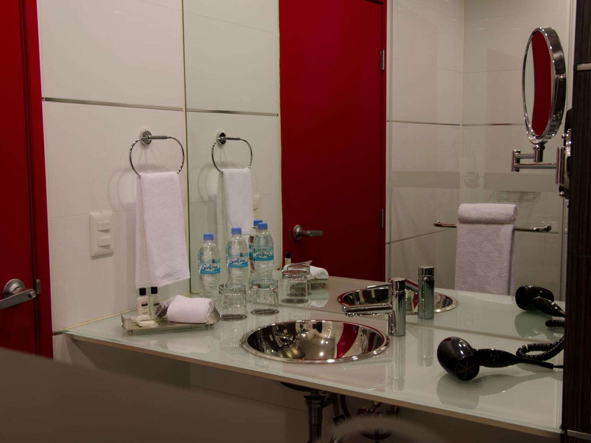Ramada Encore By Wyndham Guadalajara Sur Palomar Екстериор снимка