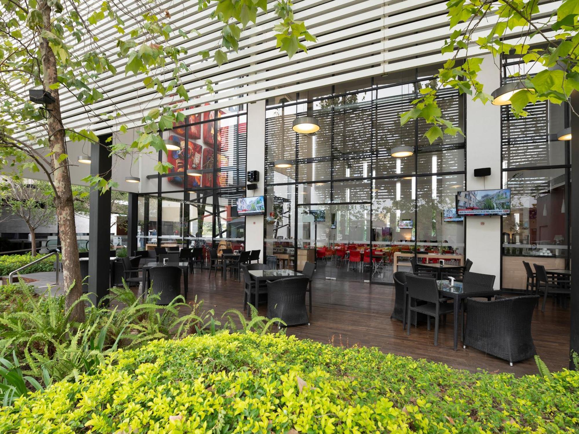 Ramada Encore By Wyndham Guadalajara Sur Palomar Екстериор снимка